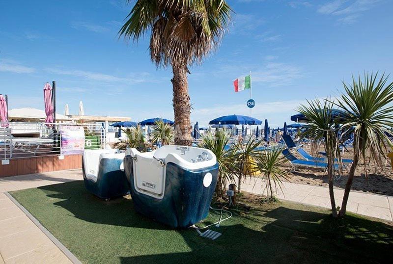 Hotel Los Angeles - Fronte Mare Риччоне Экстерьер фото