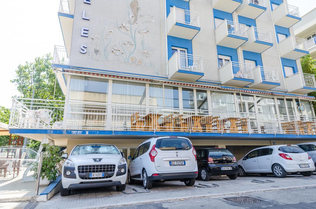 Hotel Los Angeles - Fronte Mare Риччоне Экстерьер фото