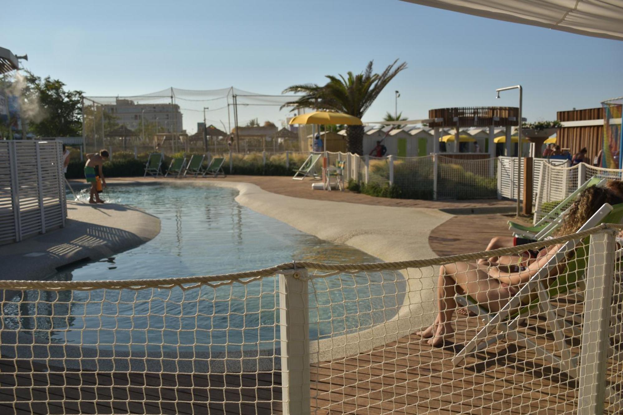 Hotel Los Angeles - Fronte Mare Риччоне Экстерьер фото