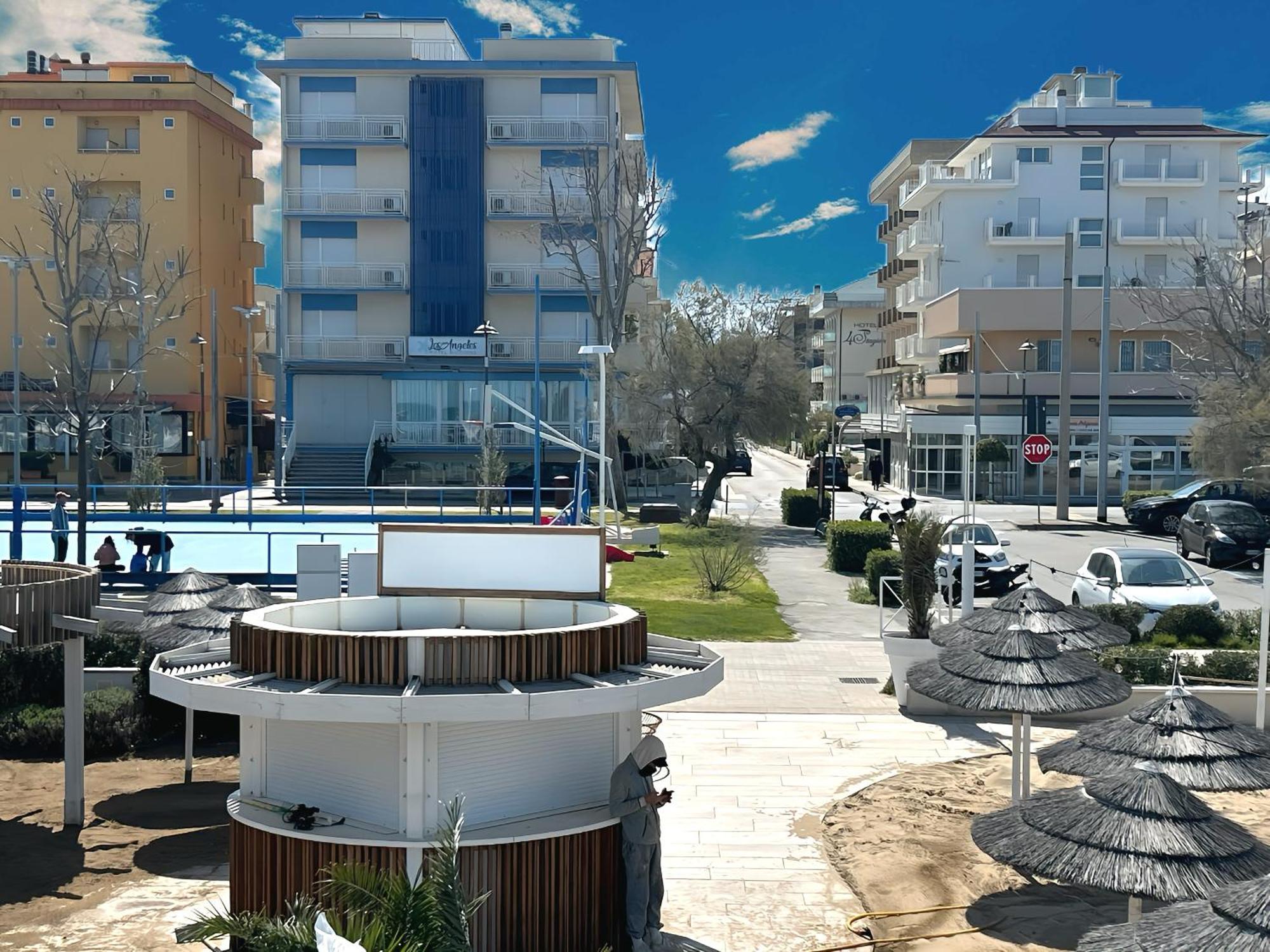 Hotel Los Angeles - Fronte Mare Риччоне Экстерьер фото