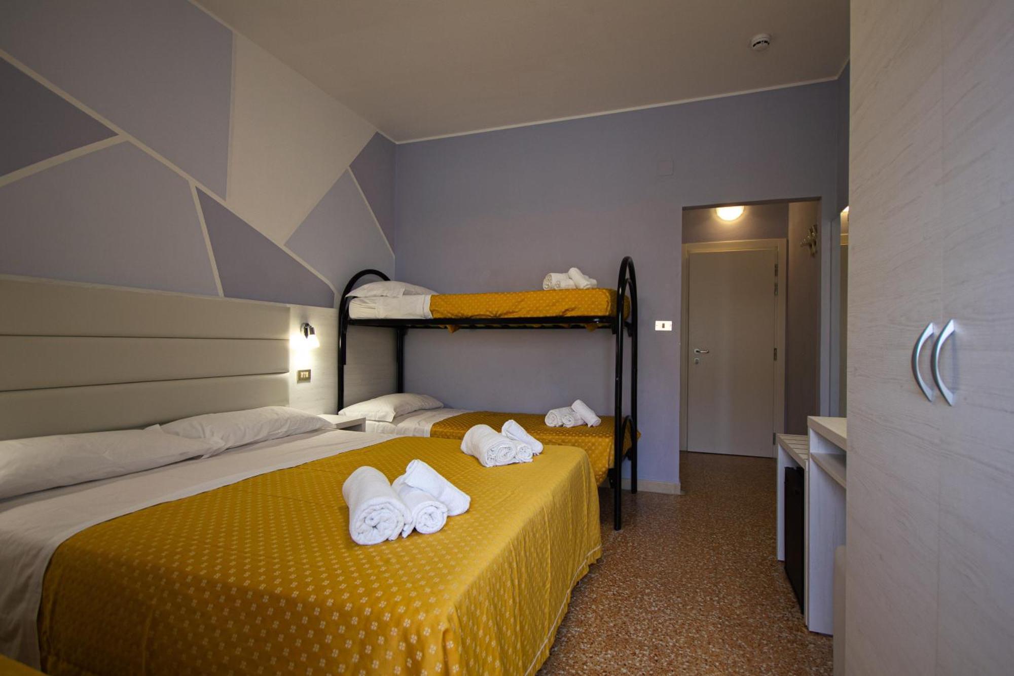 Hotel Los Angeles - Fronte Mare Риччоне Экстерьер фото